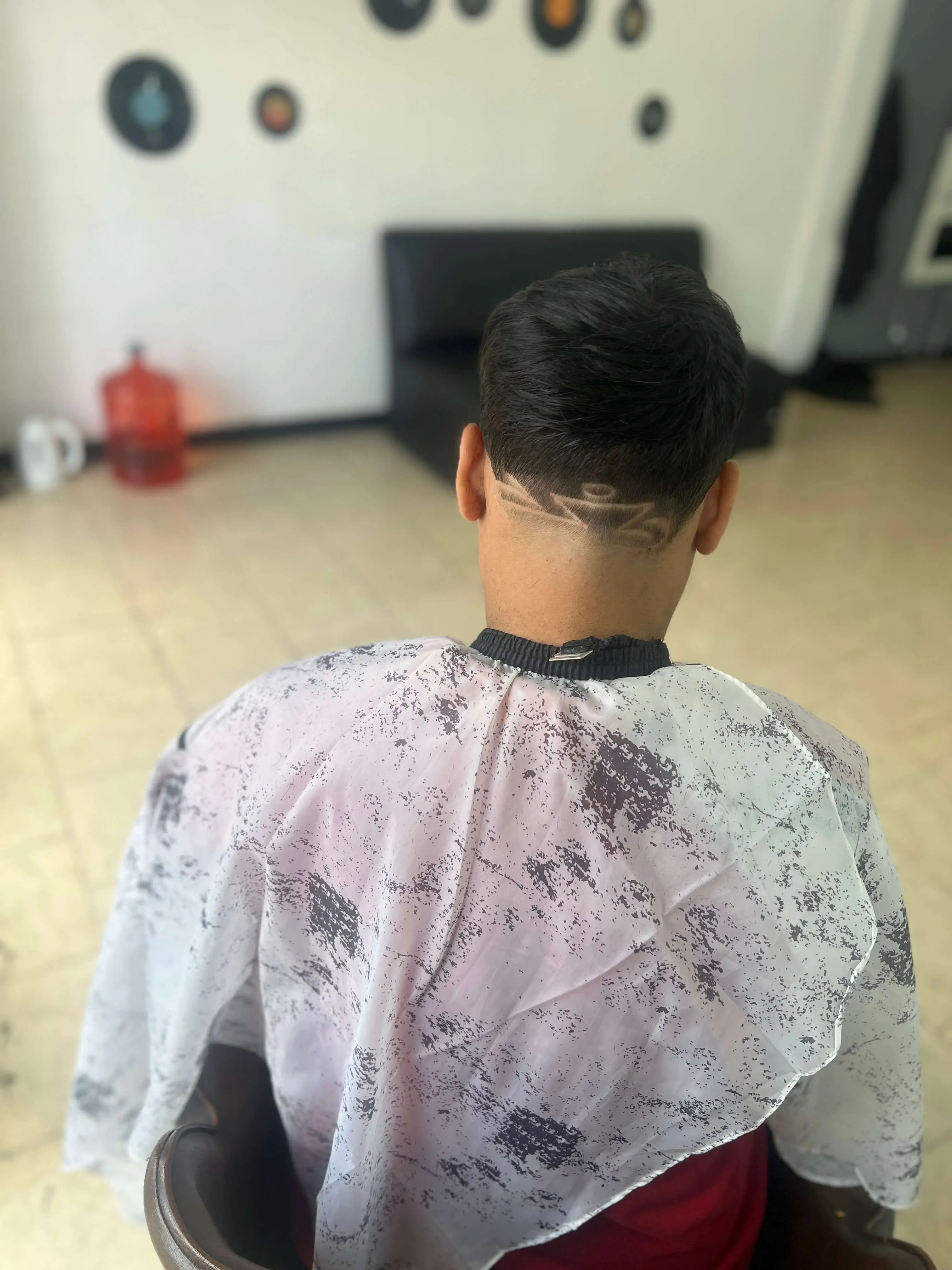 corte más diseño incluido